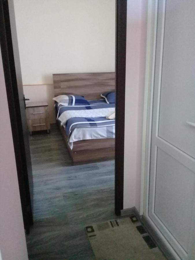 Apartment Giorgi In סינגאני מראה חיצוני תמונה