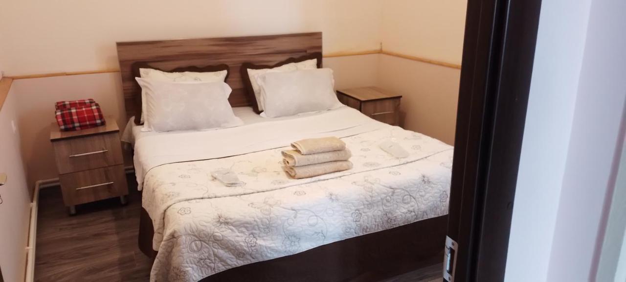 Apartment Giorgi In סינגאני מראה חיצוני תמונה